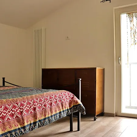 Lo Barbaboc Апарт-отель Charvensod