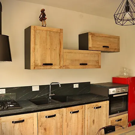 Lo Barbaboc Апарт-отель 4*