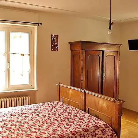 Lo Barbaboc Apartmanhotel Charvensod